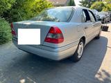 Mercedes-Benz C 220 Automatik - Mercedes-Benz C 220 aus 1994