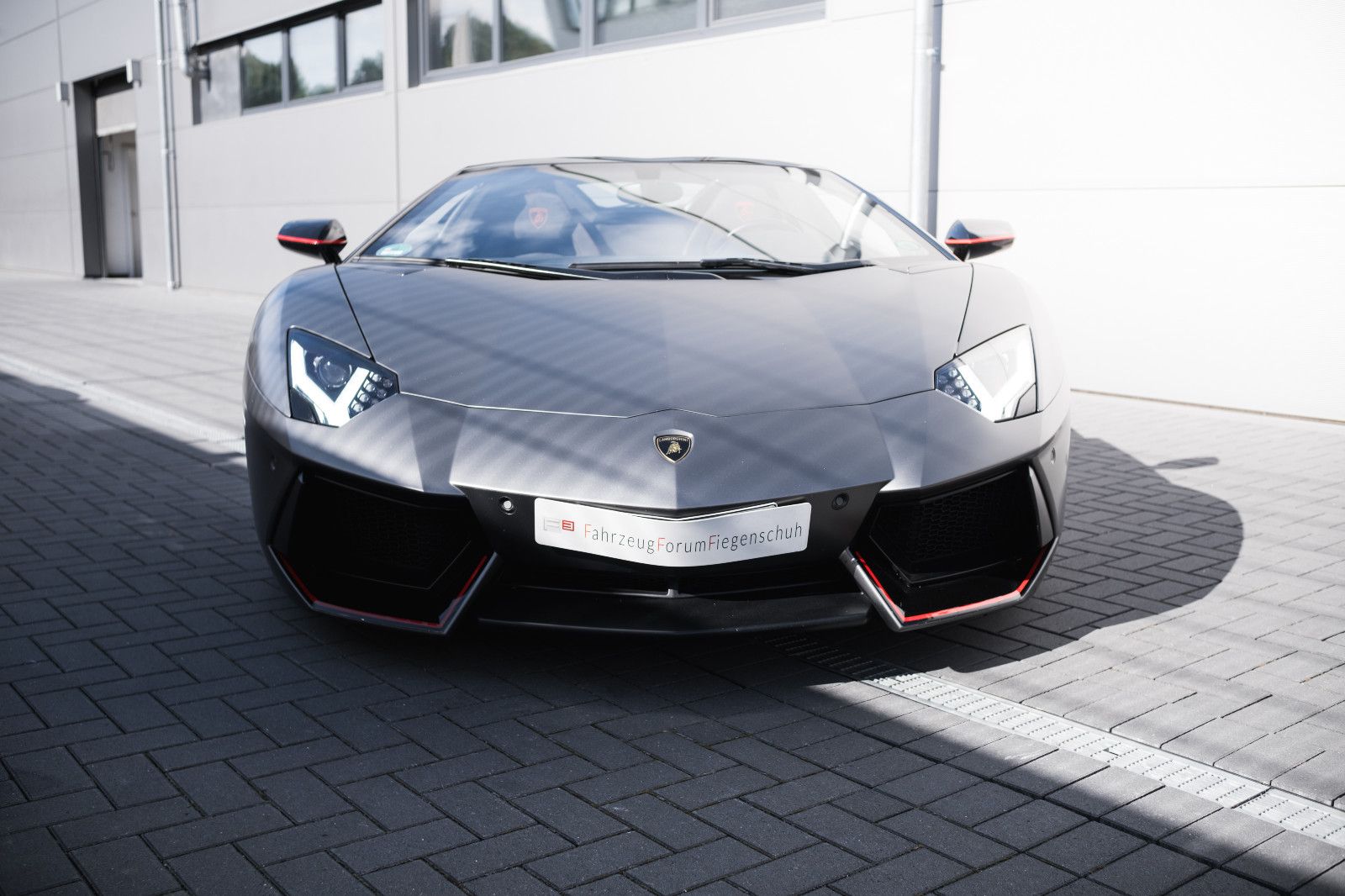 Fahrzeugabbildung Lamborghini LP 700-4 Roadster Pirelli Edition 1of100-Lift