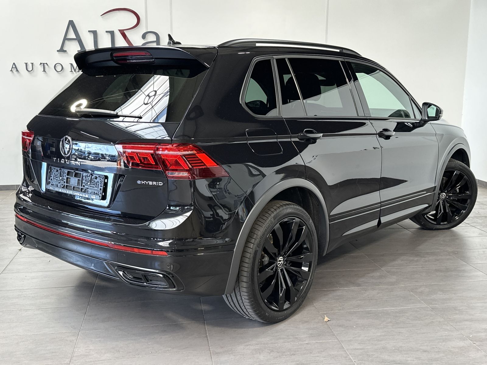 Fahrzeugabbildung Volkswagen Tiguan 1.4 TSI eHybrid R-Line NAV+MATRIX+AHK+ACC