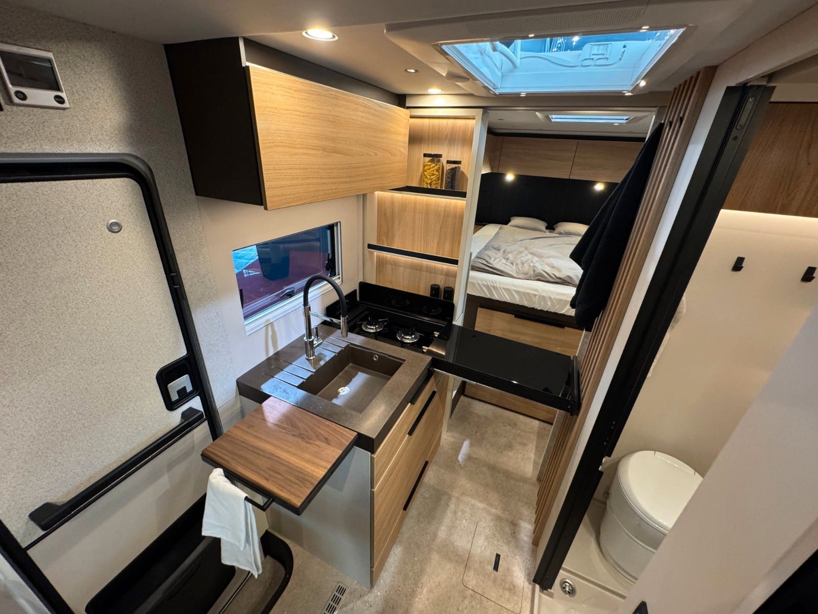 Fahrzeugabbildung Bürstner Signature SFT 7.5 NEUHEIT MODELL 2026!