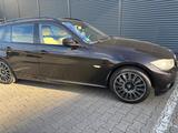 BMW 330d xDrive Touring - - BMW 330 aus 2009: 330xd