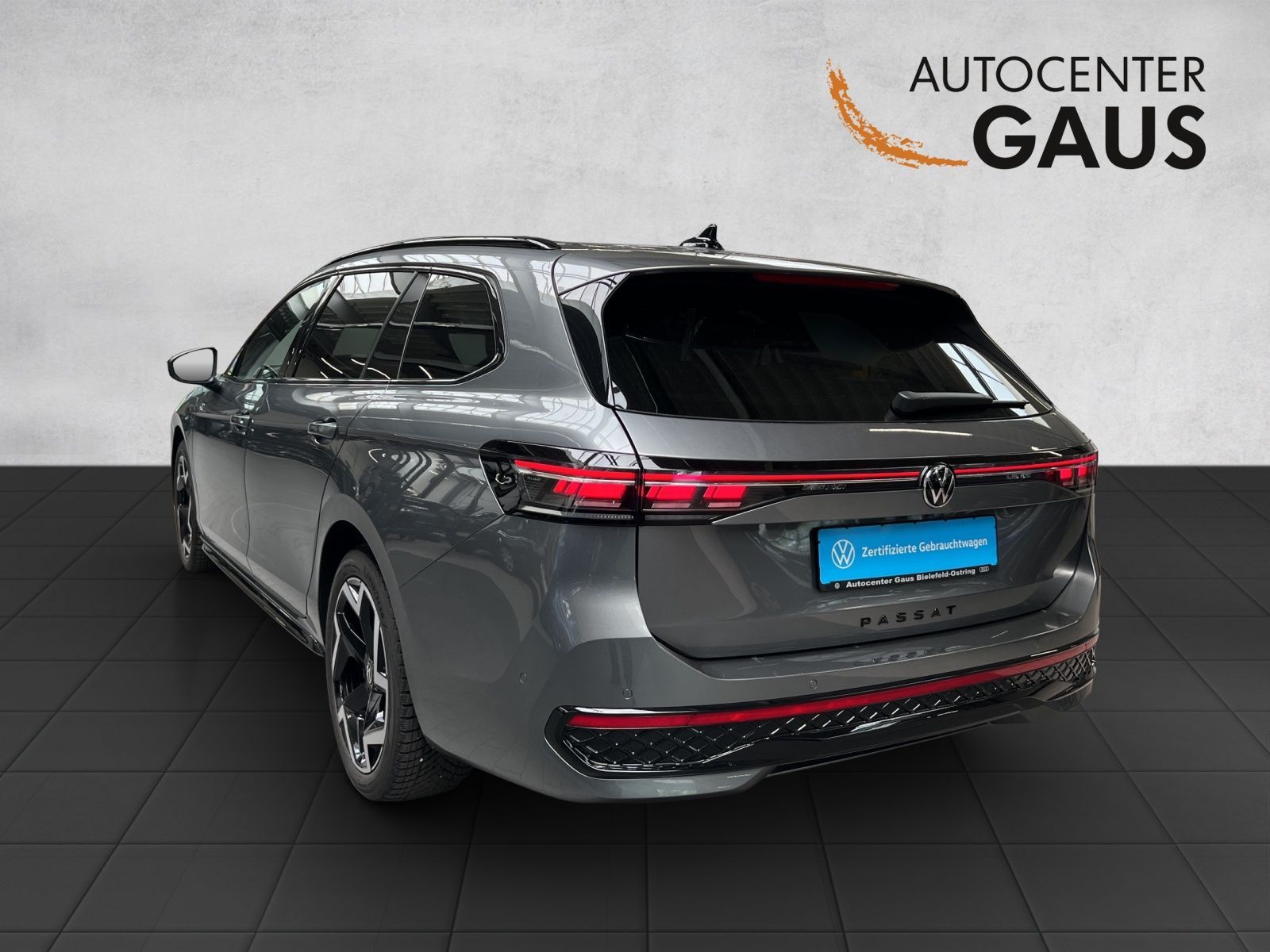 Passat Variant R-Line 1.5 TSI eHybrid AHK*Pano