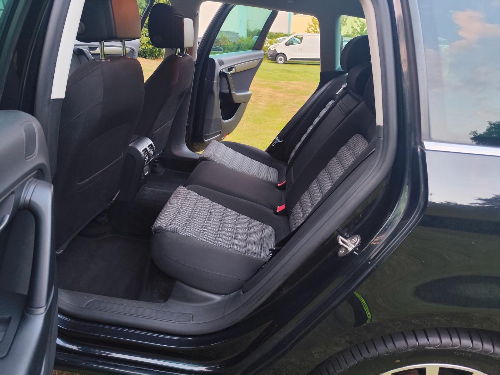 Volkswagen Passat 2014 — photo 13