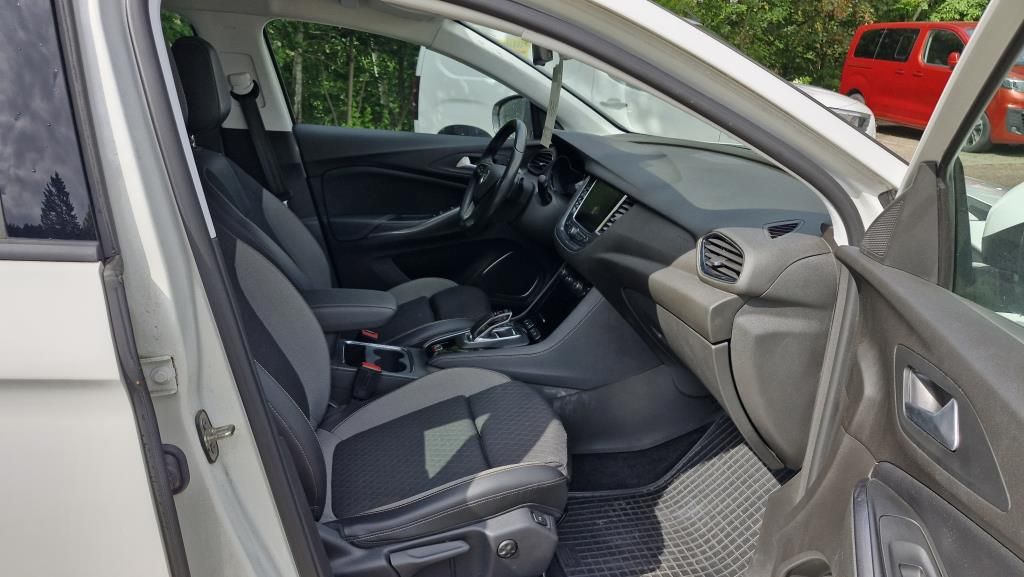 Autohaus Zimpel - Opel Grandland X 1.6T PHEV AGR Sitze+Keyless - Bild 10 Autohaus Zimpel - Opel Grandland X 1.6T PHEV AGR Sitze+Keyless - Bild 10