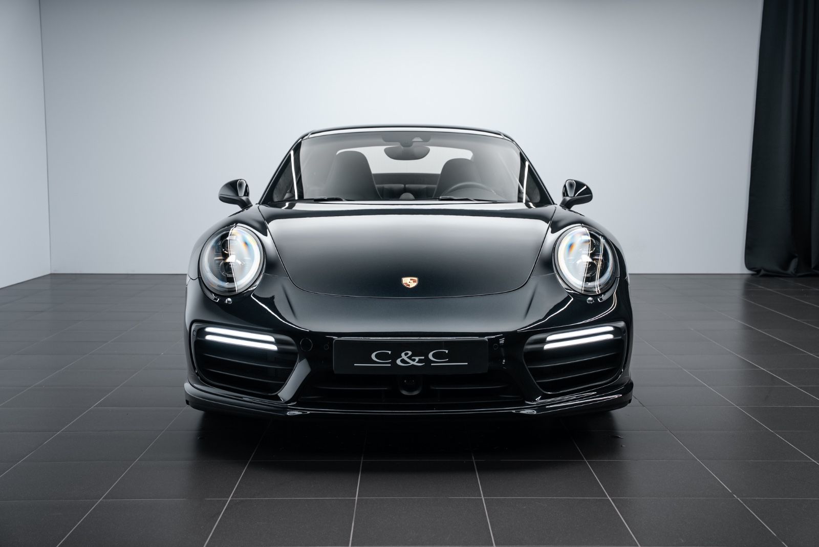 Fahrzeugabbildung Porsche 991 Turbo S APPROVED/BURMESTER/LIFT/SCHECKHEGE.