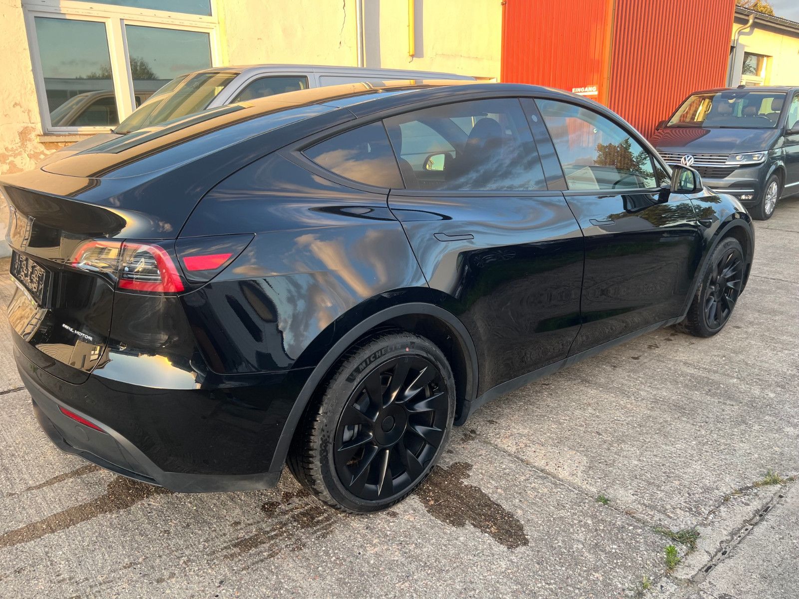 Tesla Model Y Long Range Allrad Leder Kamera 360, 21 foto 3