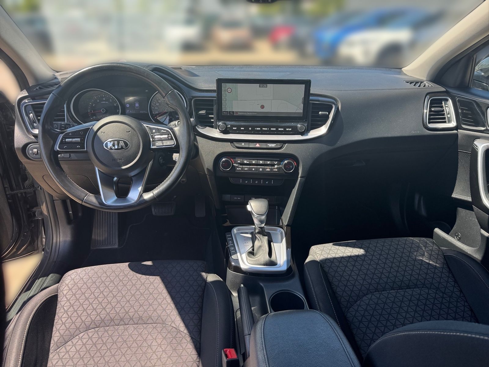 Fahrzeugabbildung Kia CEED_SW 1.5T DCT7 VISION KOMF NAV