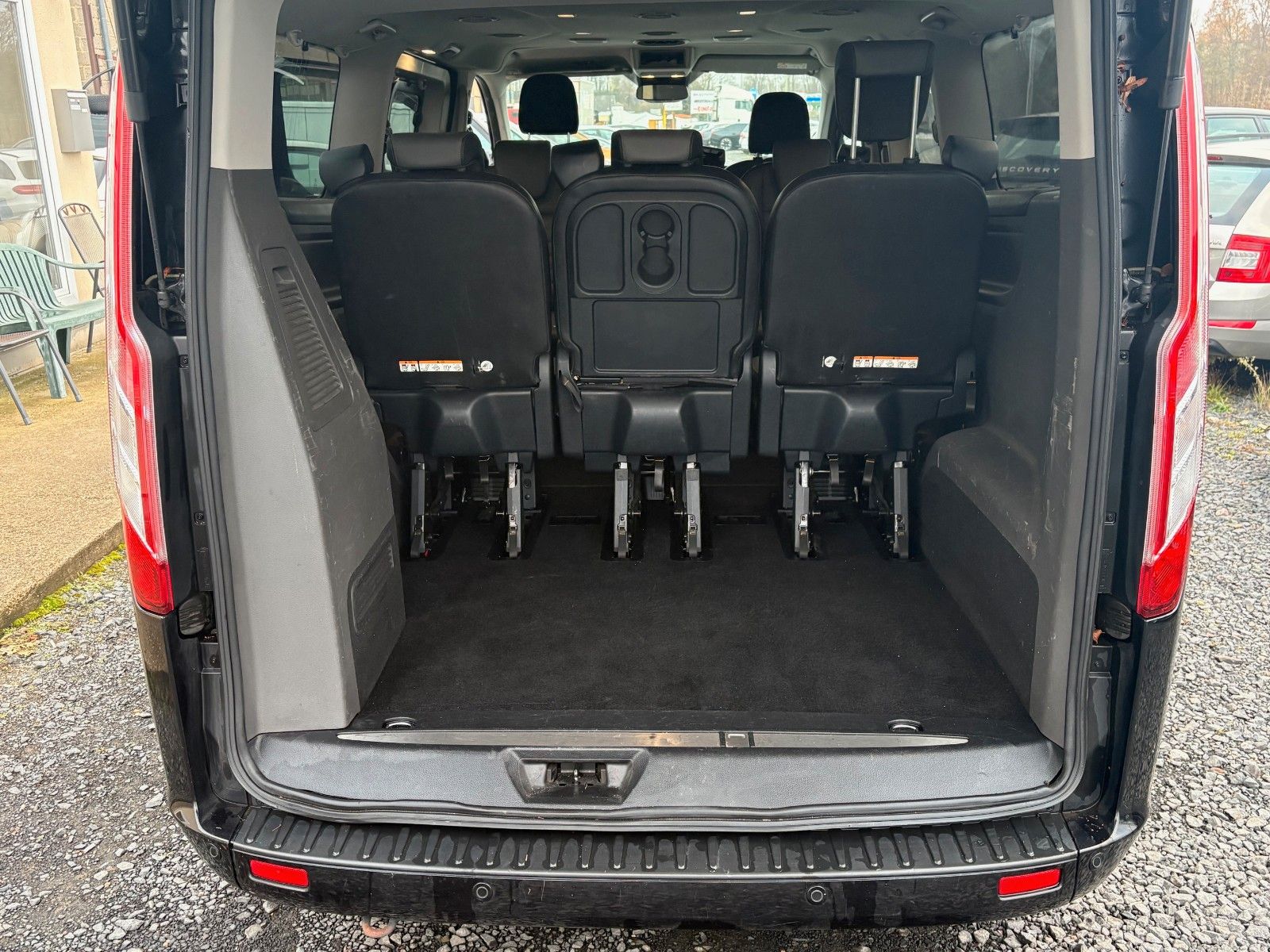 Fahrzeugabbildung Ford Tourneo Custom Aut. 320 L2 Tourneo Titanium Lede