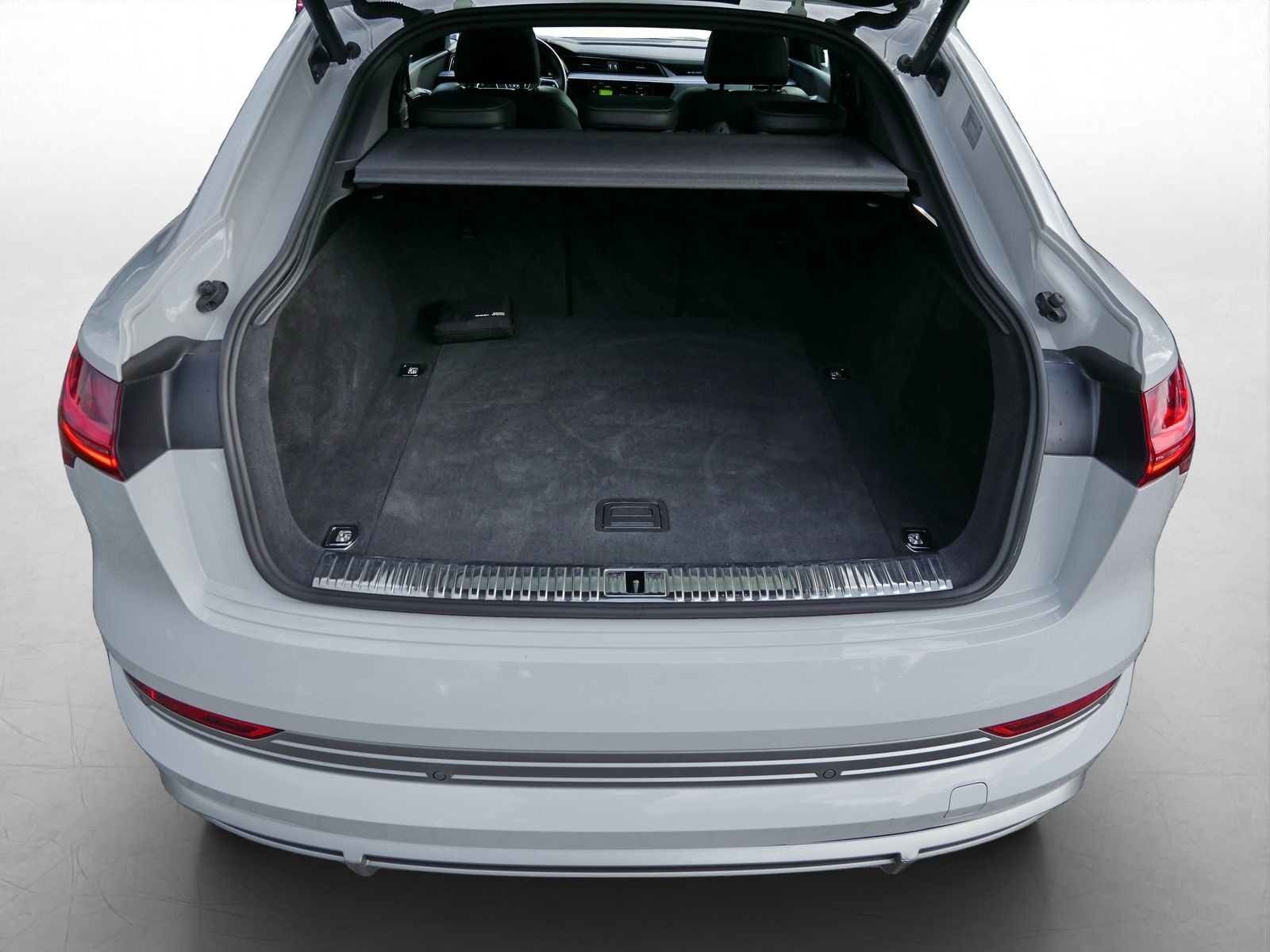 Audi e-tron - Bild 12