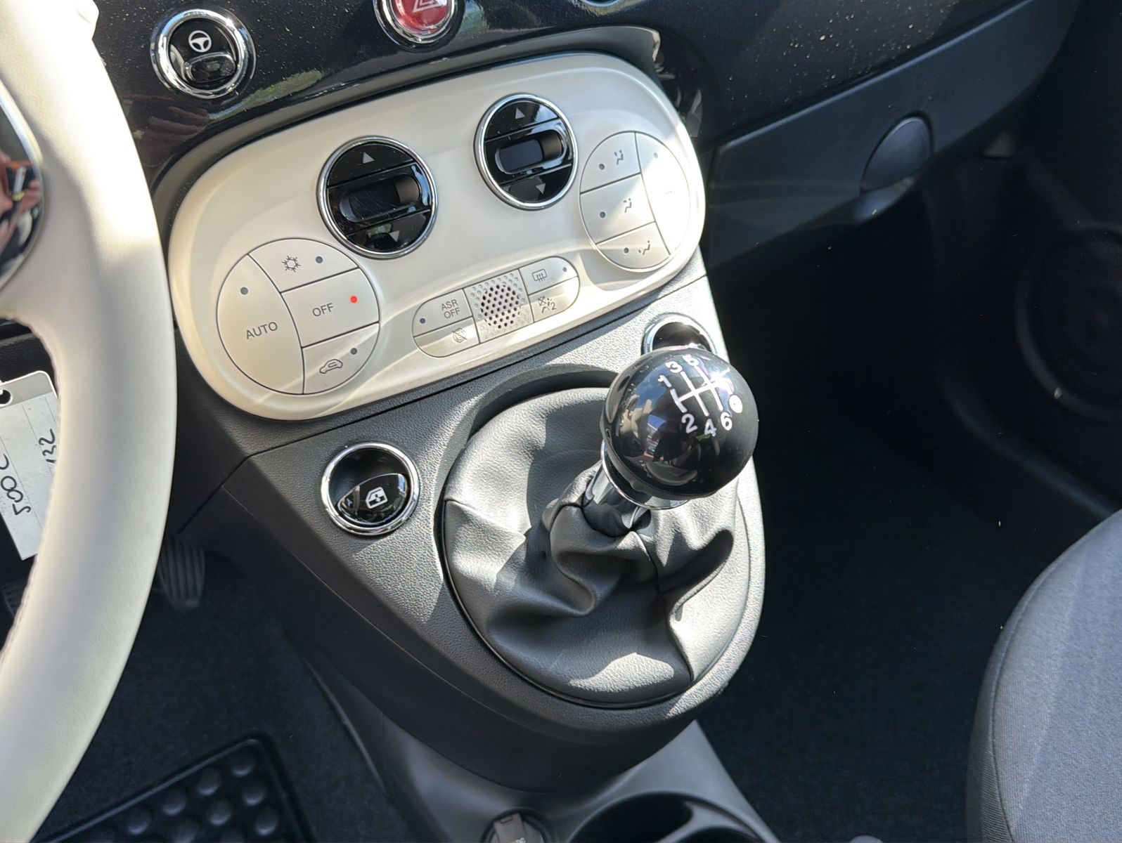 Fahrzeugabbildung Fiat 500C Dolcevita nur 20KM, Klimaautomatik