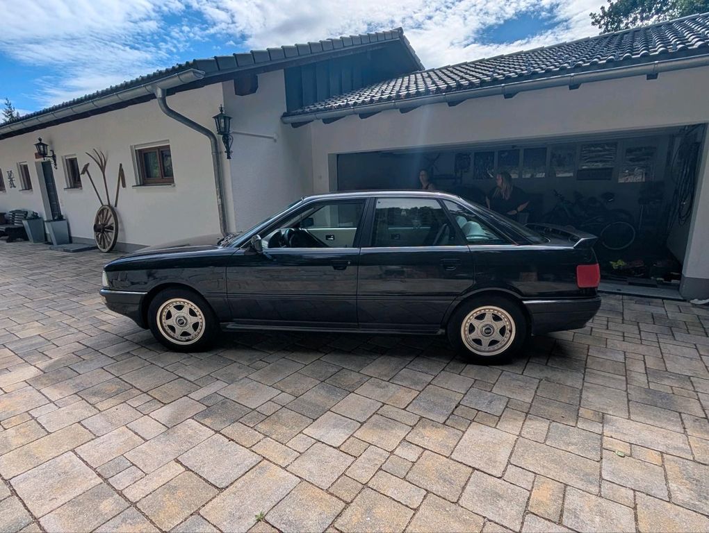 Image of Audi 90