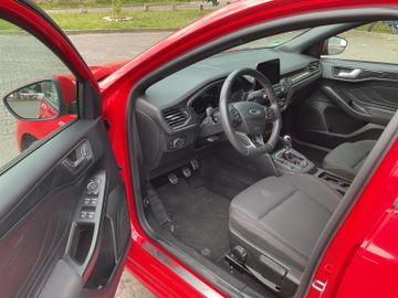 Ford Focus - 10
