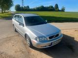 Volvo V40 1.8  Zuverlässiger Alltagswagen... - Volvo Gebrauchtwagen von 2003