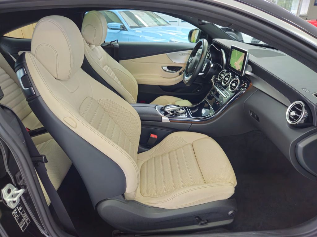 Mercedes-Benz C 300 Coupe AMG*PANO*BURM*HUD*DISTR*STHZG*360°