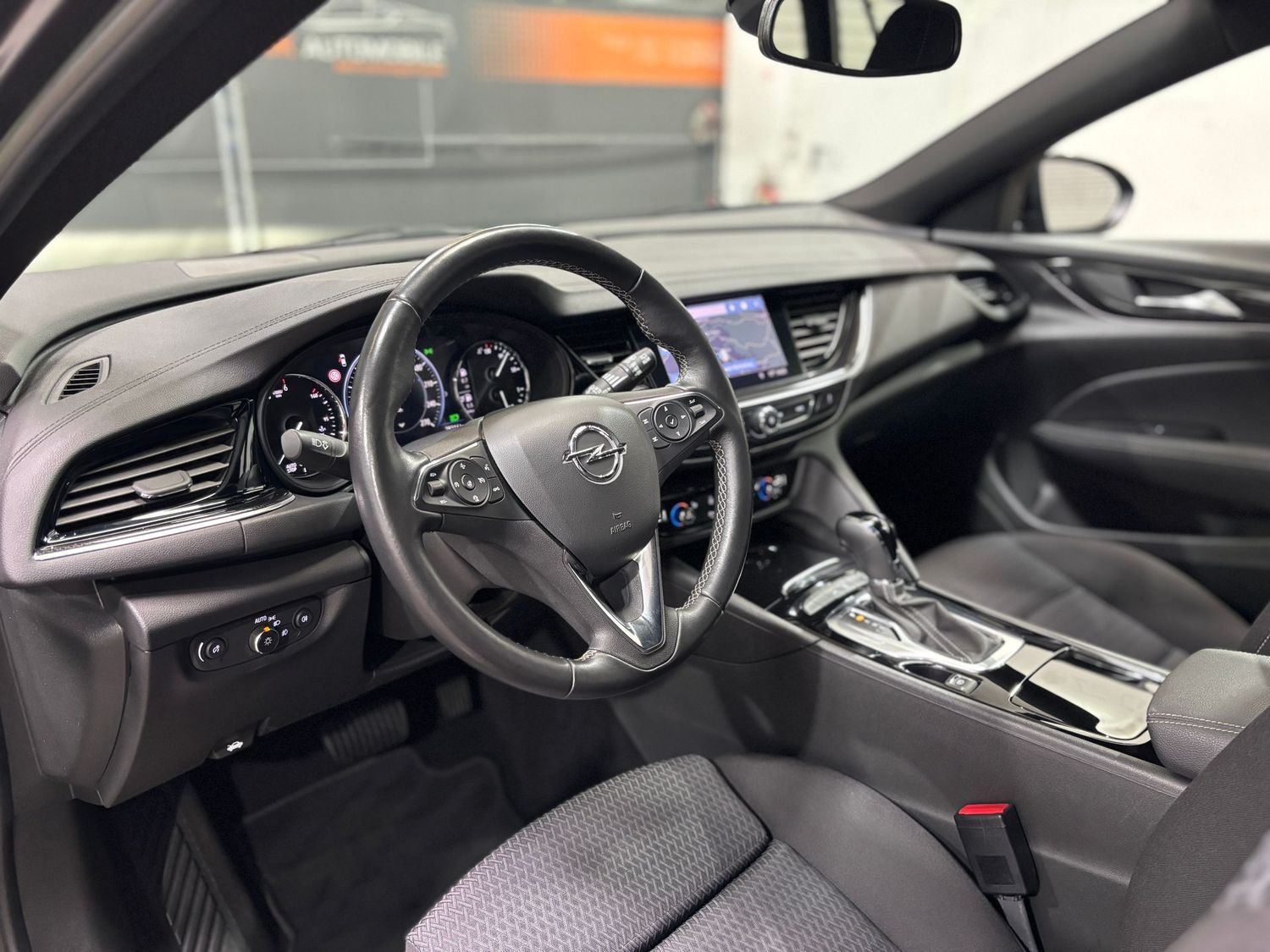 Fahrzeugabbildung Opel Insignia Elegance#LED#Spur#Ambiente#Kamera#AHK#K
