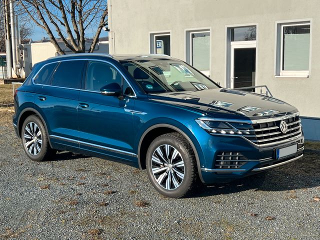 VW Touareg 3.0 TDI *Luft*Allradlkg*AHK*Matrix*PANO*