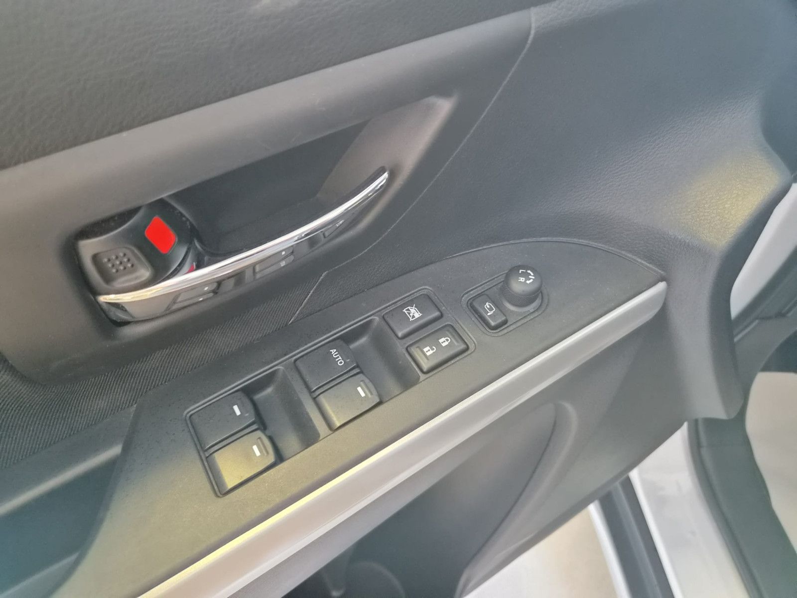 Fahrzeugabbildung Suzuki SX4 MILD HYBRID/ NAVI / GARANTIE / SCHECKHEFT /