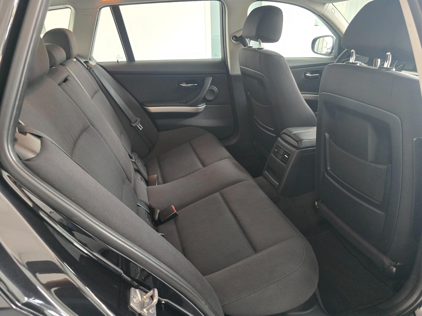 BMW 320D Touring"Navi"Panorama"SHZ"Facelift"