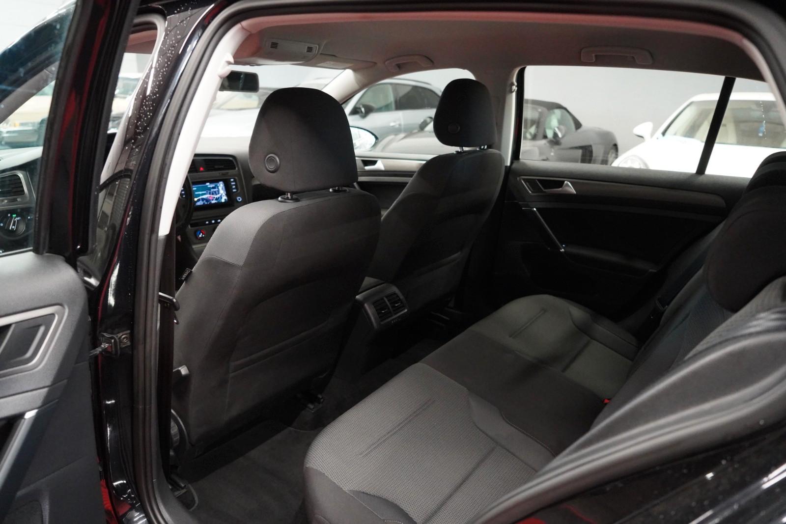 Volkswagen Golf 7 1.4 TSI Lim. Comfortline  6Gang*Klima*