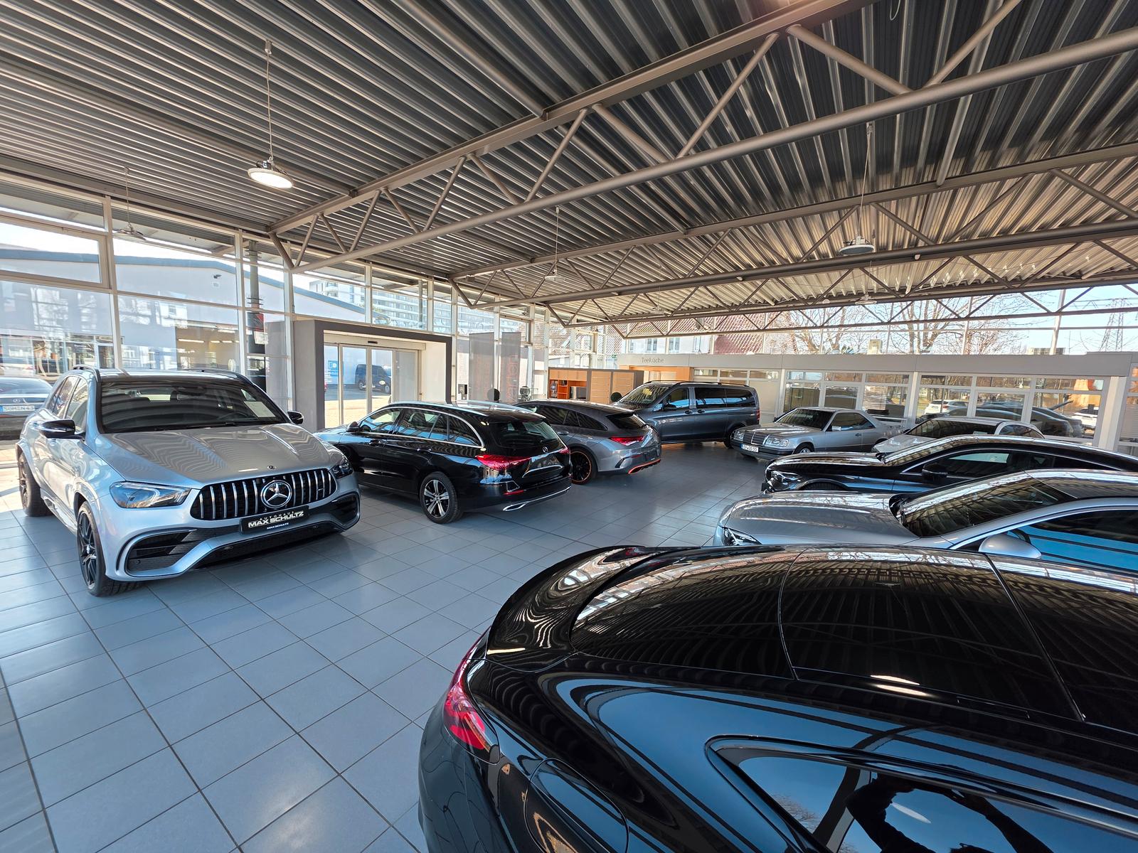 showroom-image-main