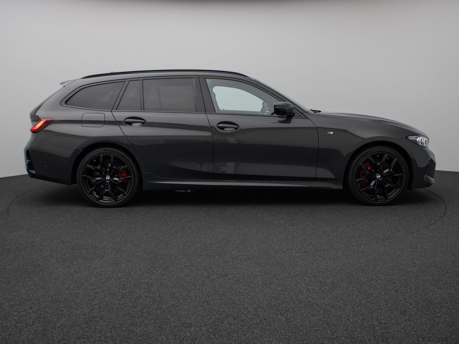 Fahrzeugabbildung BMW 330e M Sport Pro Panorama 360°HUD DAB HiFi AHK