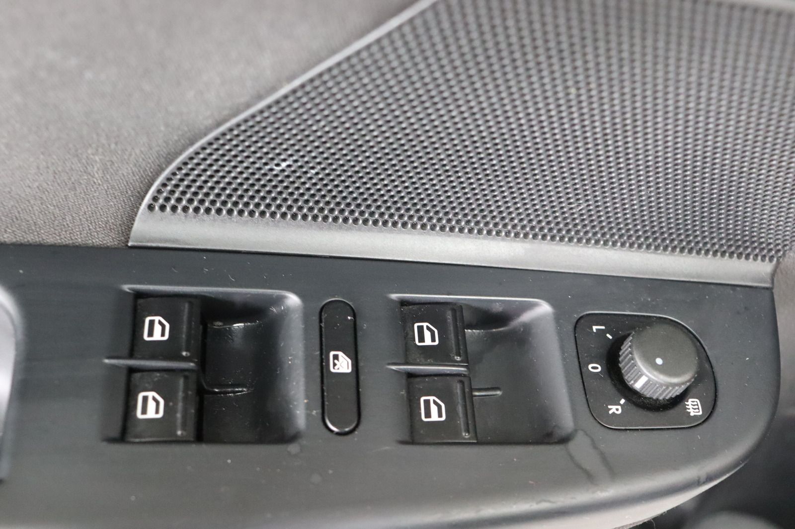 Fahrzeugabbildung Volkswagen Golf 1.6 TDI BMotion Tech Comfortline Variant