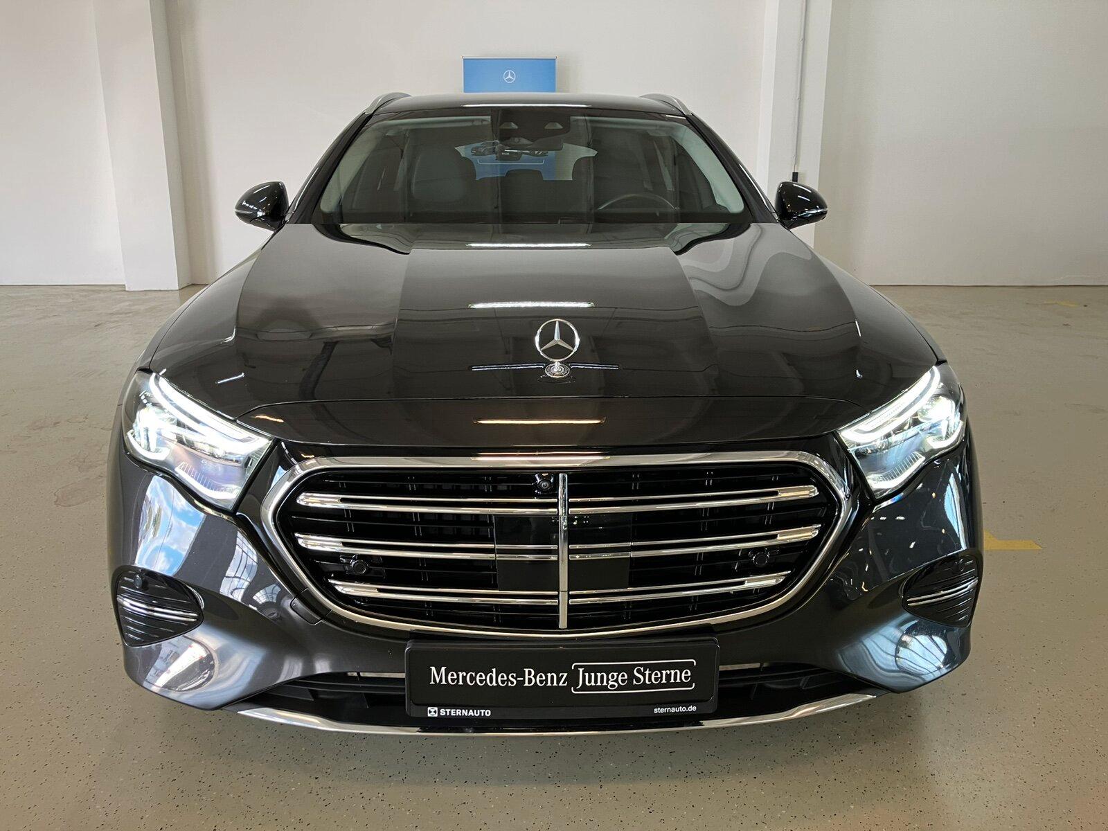 Mercedes-Benz E 220 d 4M T EXCLUSIVE Premium AHK DigiLight
