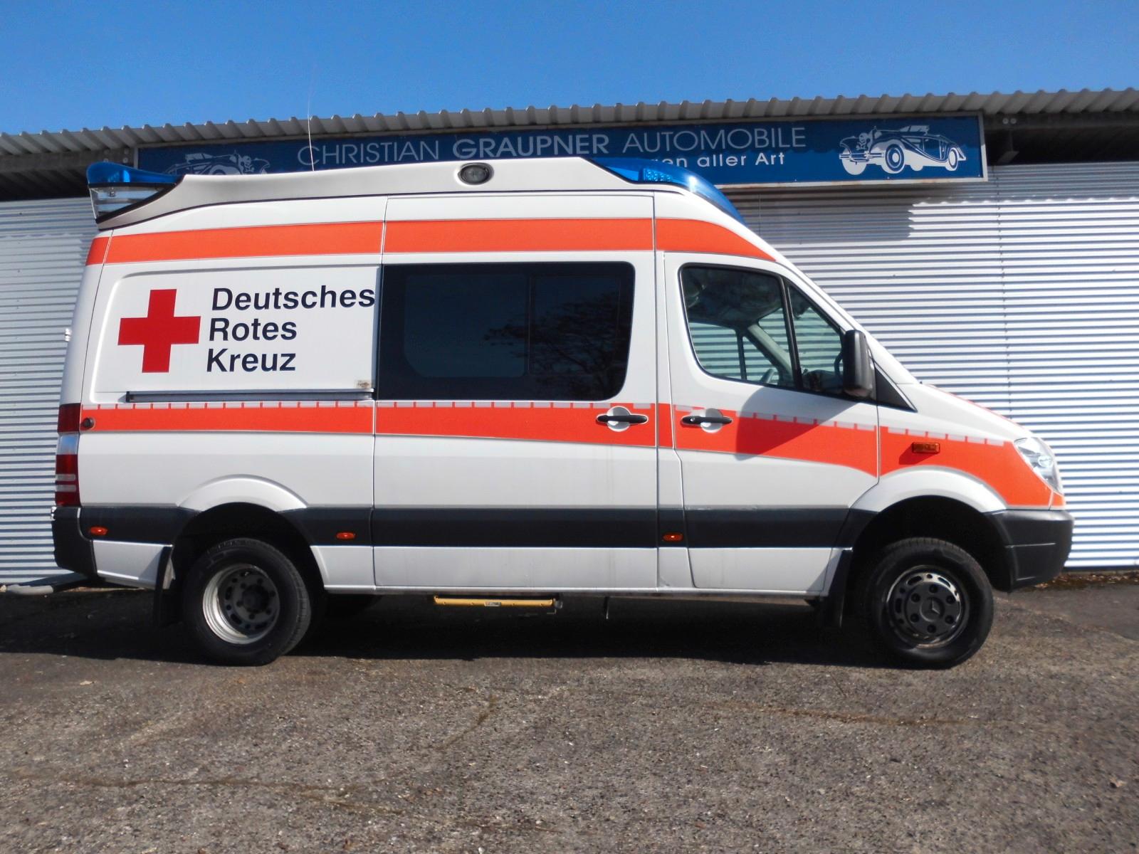 Mercedes-Benz 519 CDI  RTW 4 X 4