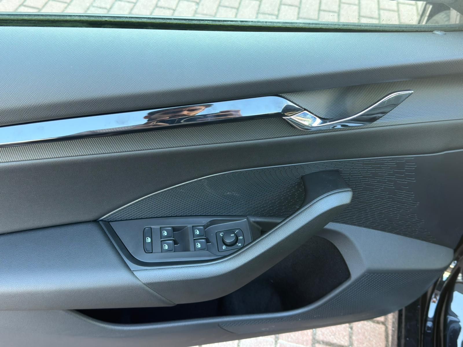 Fahrzeugabbildung SKODA Octavia Combi 2.0 TDI CLEVER *NAVI*ACC*KESSY*BT*