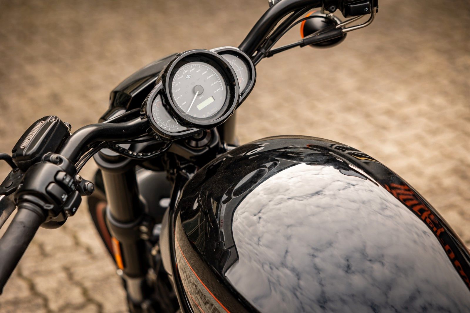 Fahrzeugabbildung Harley-Davidson VRSCDX Night Rod Special - Kesstech -