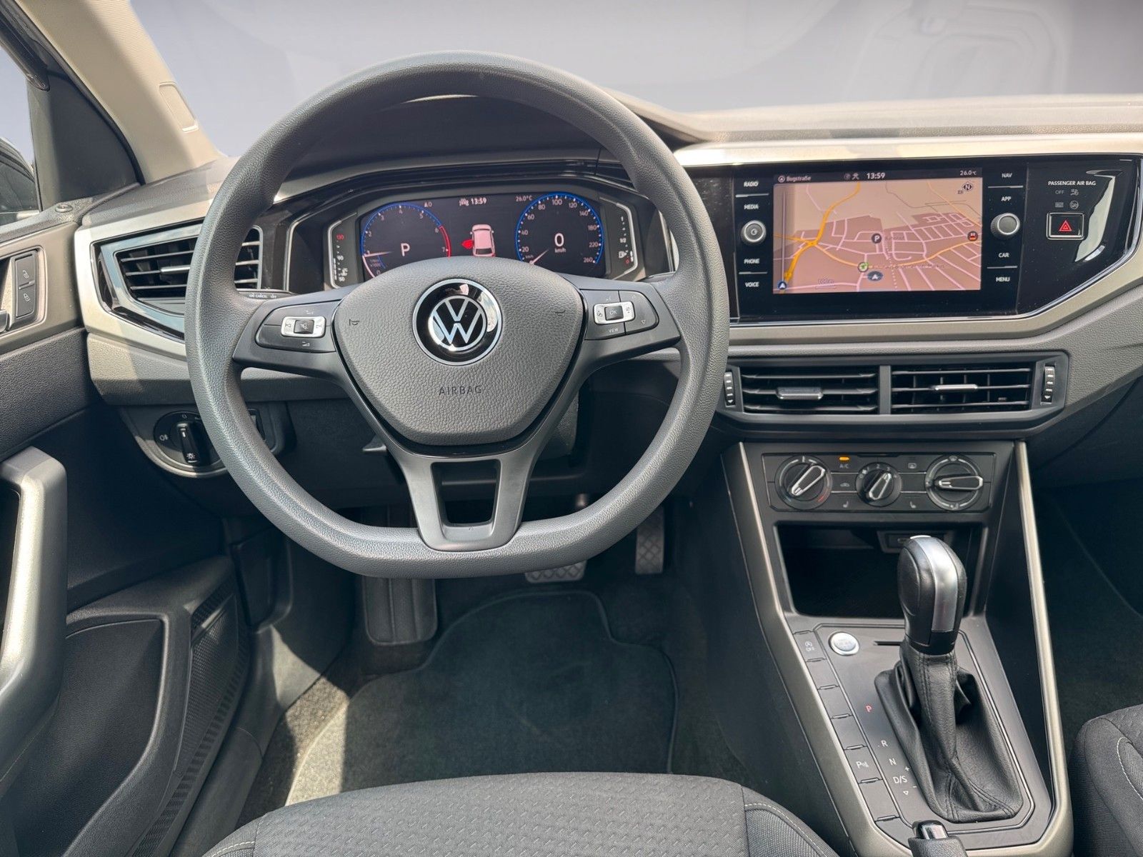 Fahrzeugabbildung Volkswagen Polo VI Comfortline 1.0TSI