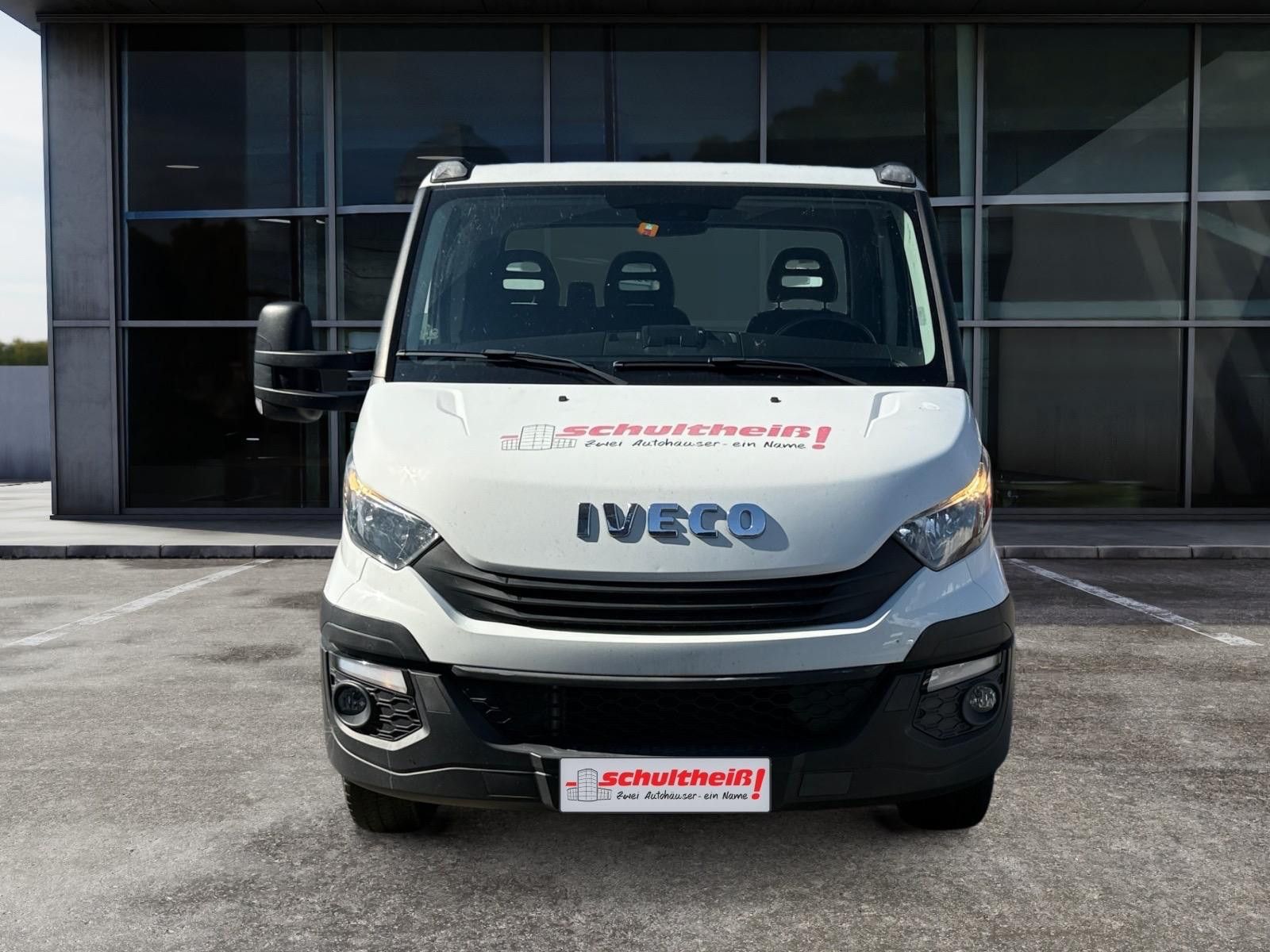 Fahrzeugabbildung Iveco TG4 is35si2aa