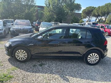Volkswagen Golf - 8