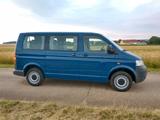 Volkswagen VW T5 9-Sitzer - Volkswagen T5 Kombi: Sitzer 9