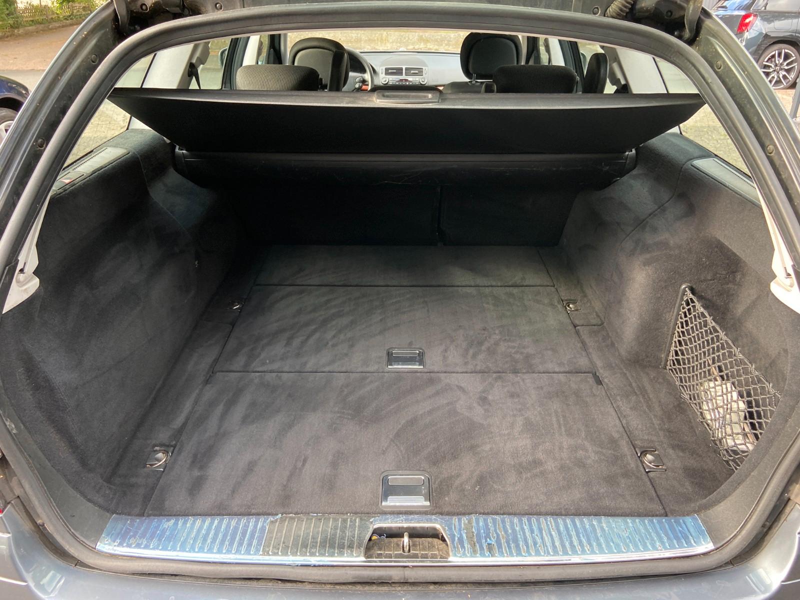 Mercedes-Benz E200 2007 — photo 14