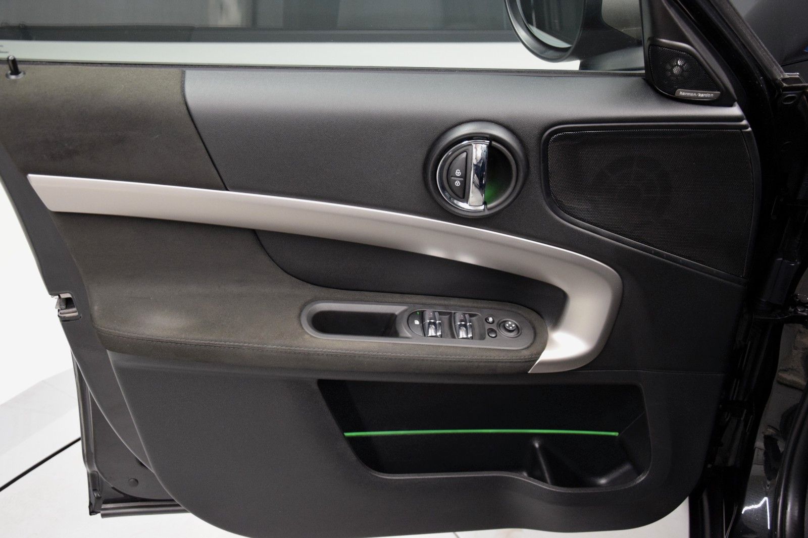 Fahrzeugabbildung MINI Cooper Countryman Pano Premium Plus HuD ACC Memo