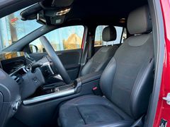 MERCEDES-BENZ GLA 200/ AMG LINE EDITION/ NAVI/ AHK/ SITZHZG. MERCEDES-BENZ GLA 200/ AMG LINE EDITION/ NAVI/ AHK/ SITZHZG.