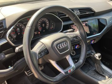 Audi Q3 - 9