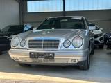 Mercedes-Benz E 240 Automatik Tempomat - Mercedes-Benz E 240 in Düsseldorf