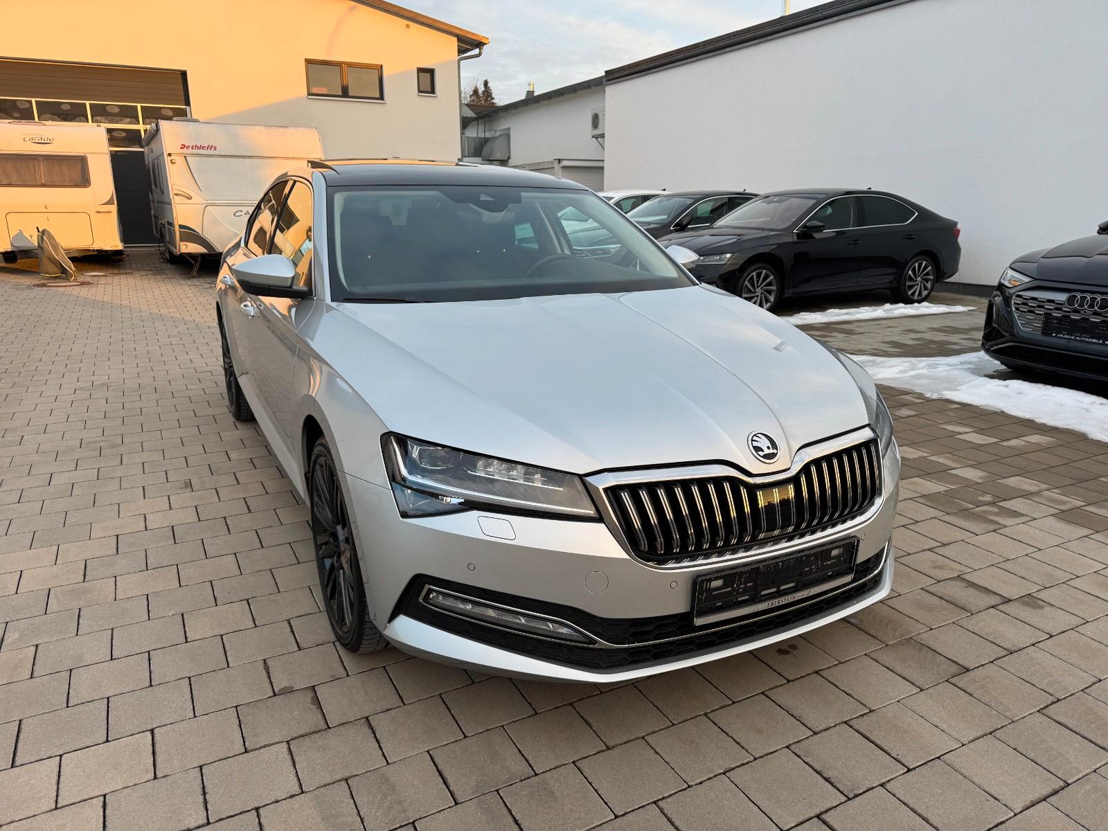 Skoda Superb Lim. Style 4x4 Matrix 360° Pano Memory
