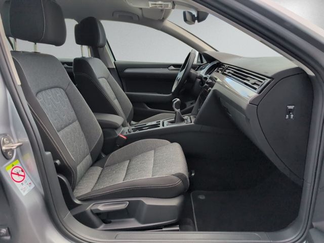 Passat Variant 1.5 TSI AHK+KAMERA+NAVI+LED+KLIMA