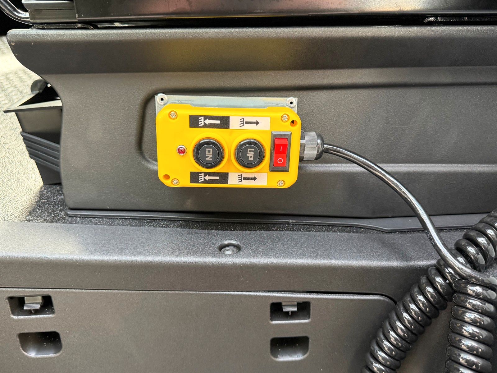 Fahrzeugabbildung Iveco Daily 35S14 A8*R3.450mm*Automatik*Kamera*3Sitze*