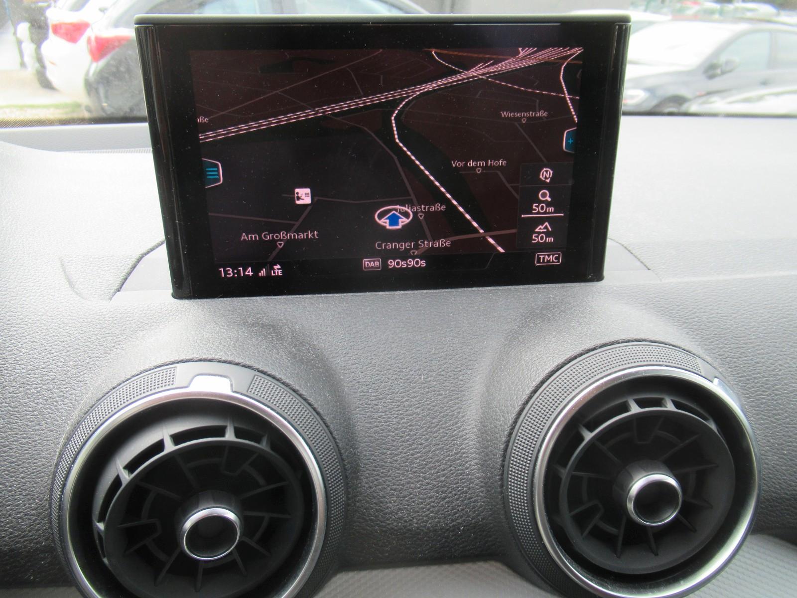 Audi Q2 30 TFSI design S-LINE-NAVI MMI-LED-AHK-SHZ-2., миниатюра 29