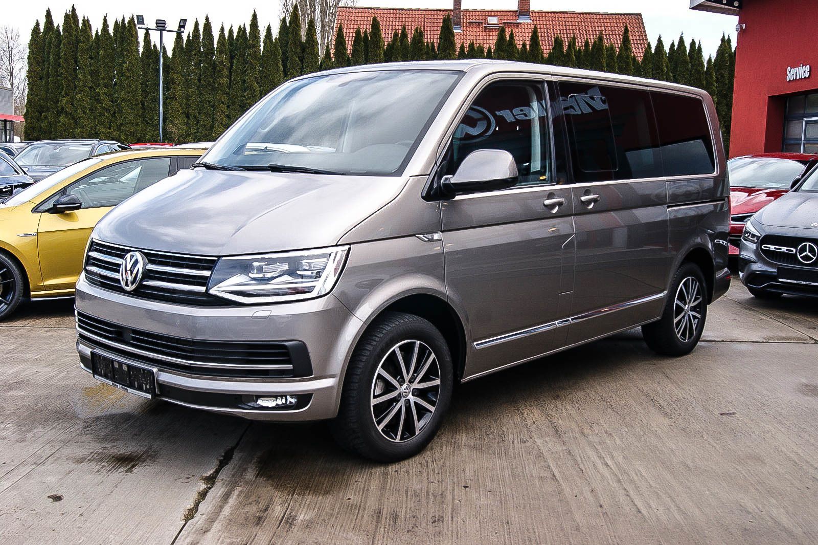 Fahrzeugabbildung Volkswagen T6 20 TDI DSG Multivan Highline LED ESD AHK NAVI