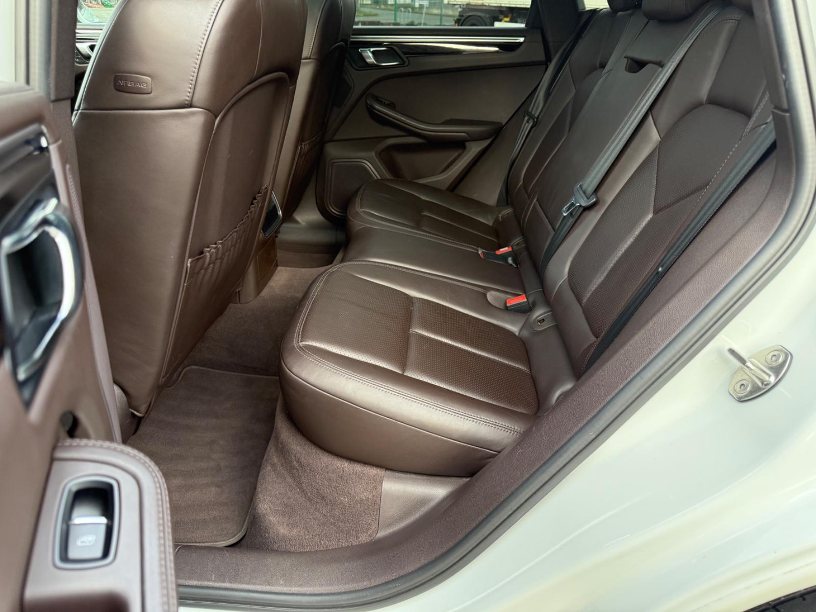 Porsche Macan S 3.0 PANO/AHK/LEDER/ACC/PCM/LM20/2.HD/MEM