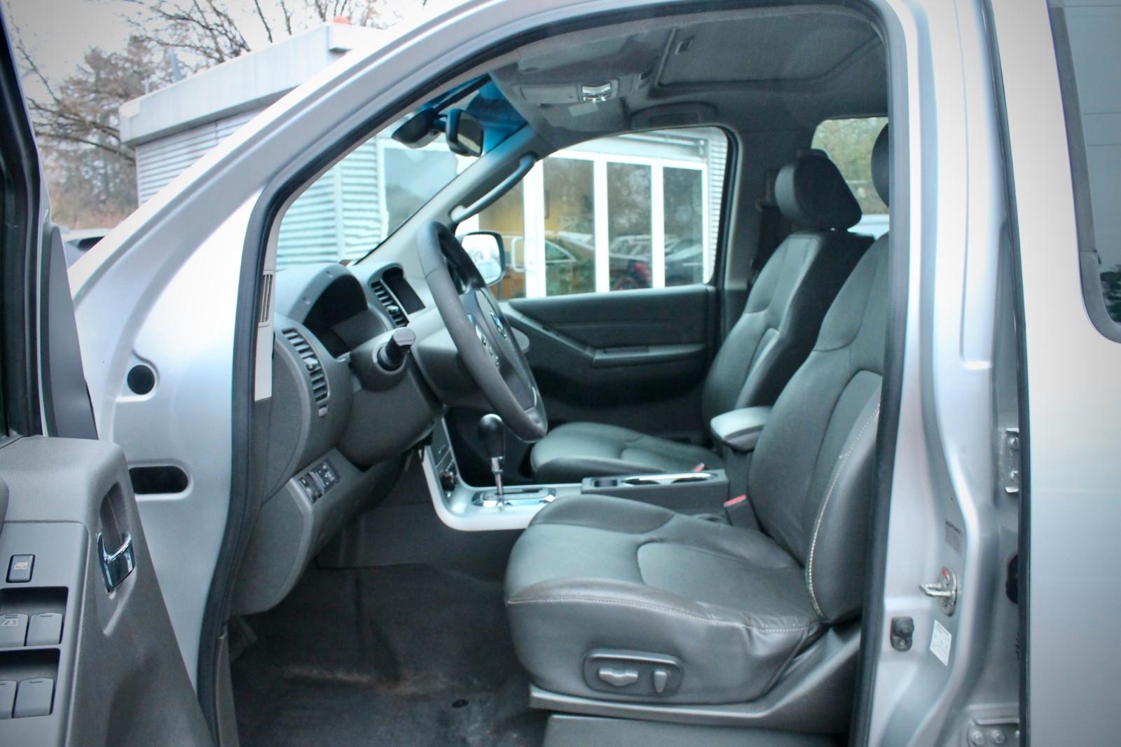 Nissan Navara 3.0 V6 dCi 231 ch BVA 4x4 – 2014