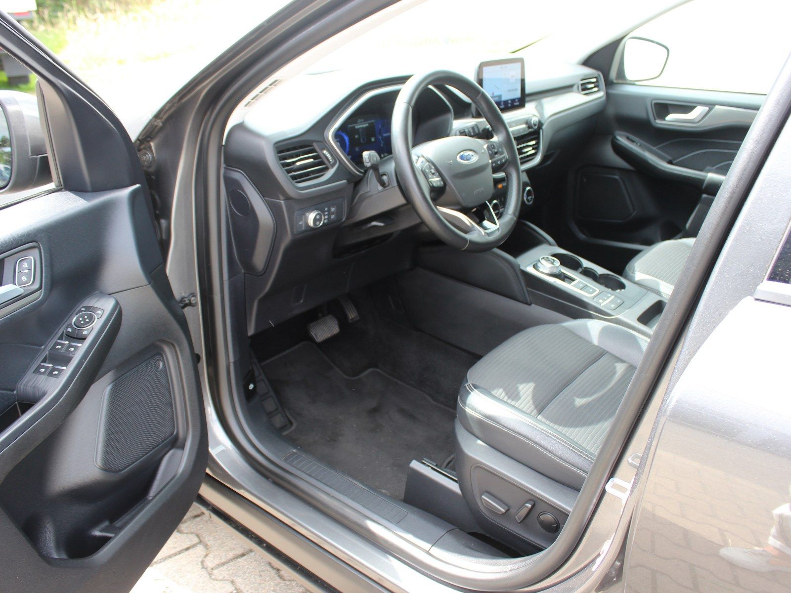 Fahrzeugabbildung Ford Kuga Titanium X 2,0 EcoBlue Start/Stopp