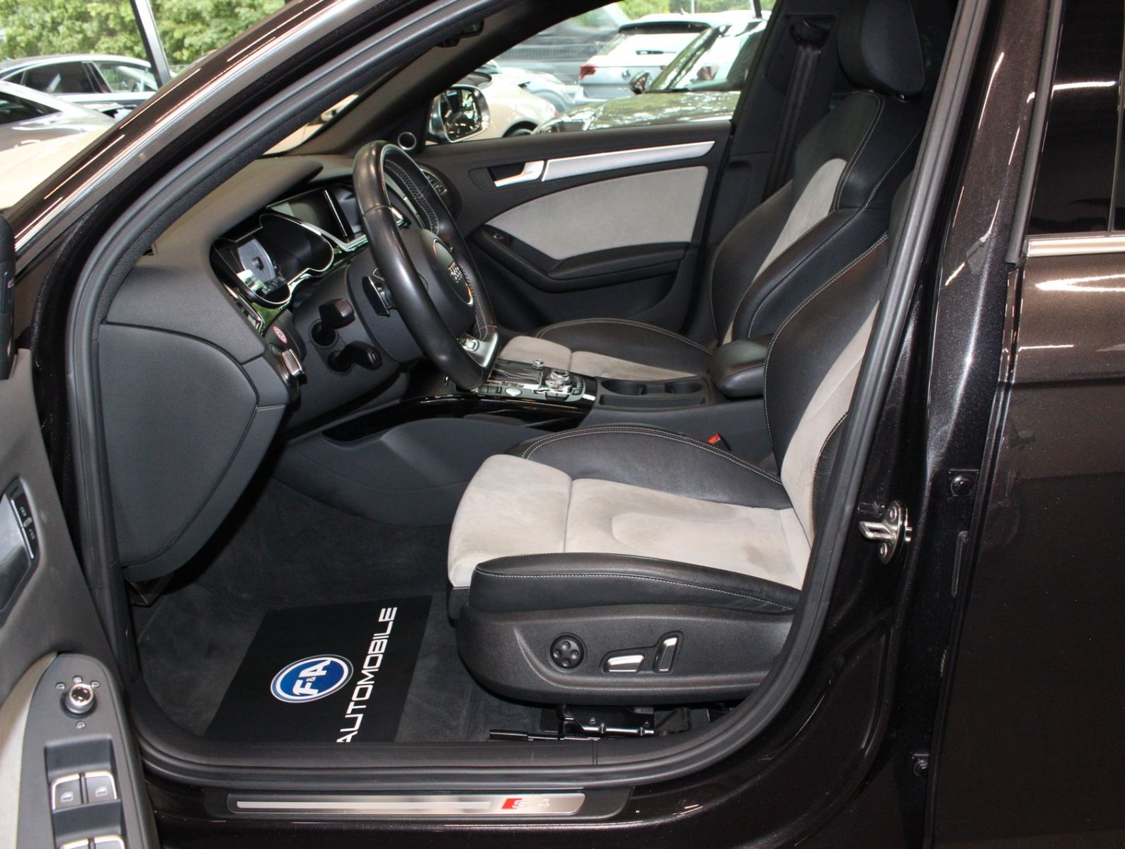 Fahrzeugabbildung Audi S4 3.0 TFSI Quattro ABT+Standhzg+Kamera+B&O
