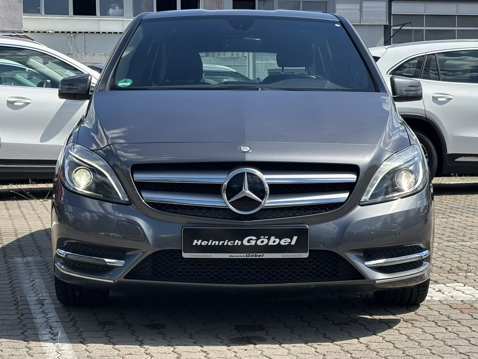 Fahrzeugabbildung Mercedes-Benz B 180 LED*BLUETOOTH*SPIEGEL-PAKET*SCHECKHEFT