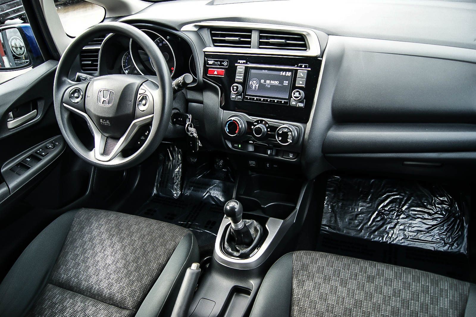 Fahrzeugabbildung Honda Jazz 1.3 i-VTEC Trend SPORTY BLUE RENTNERBESITZ